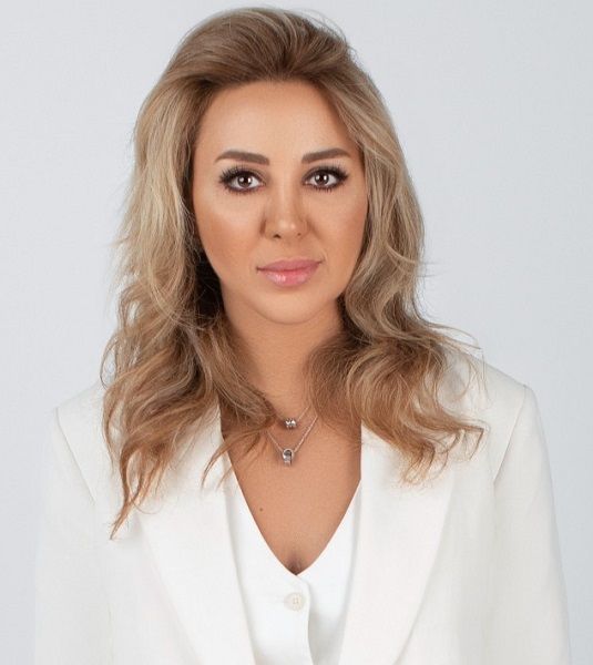 Elnaz Dhillon