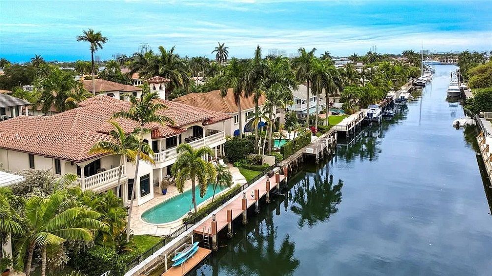Timeless Elegance On Deep Waterfront | A Boater’s Paradise In Las Olas Isles