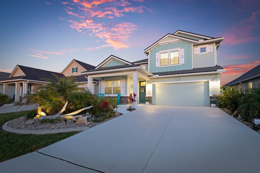 Discover Coastal Luxury & Serenity