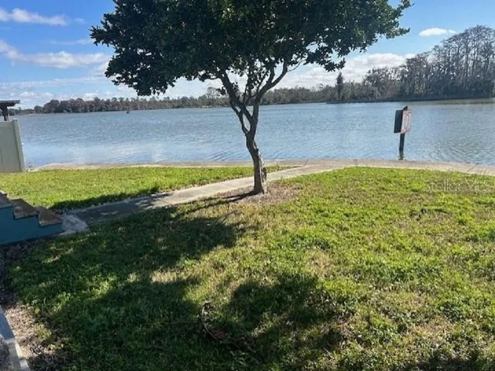 Prime Lakefront Homesite