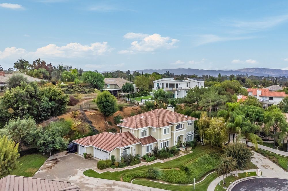 Truly A Place To Call Home In The Southern Hills Of Town