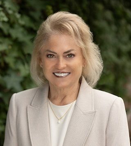 Joanne “JJ” Spear