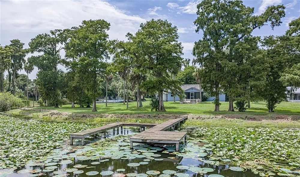 Rare Lake Pierce Multi-Home Estate