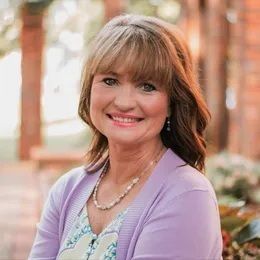 Leslie Sanders Cooper