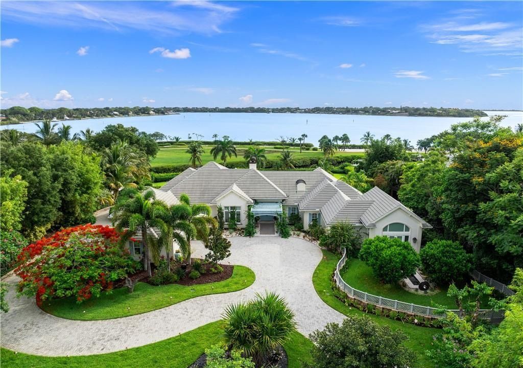 3035 SE Saint Lucie Blvd