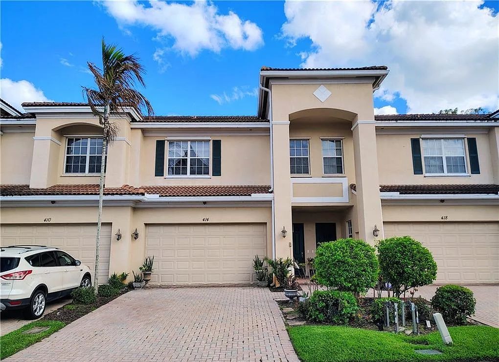414 Sw Walking Path Way