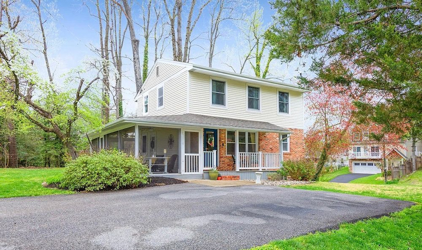 134 Cresston Rd