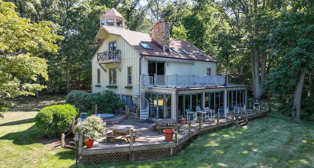Iconic Wye River Estate!