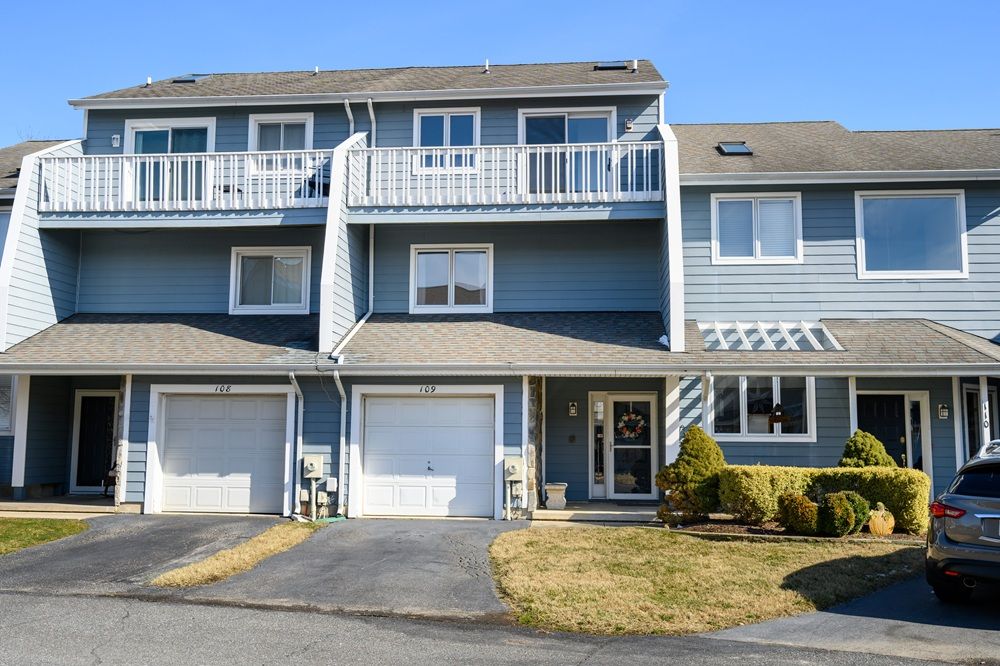 109 Bayview