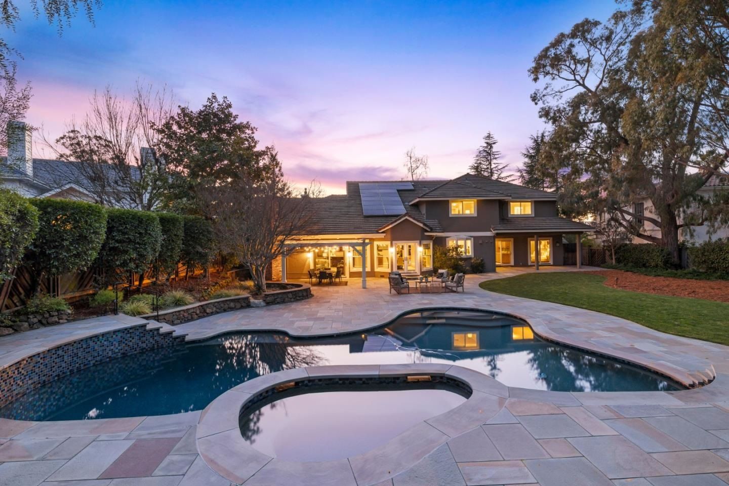 12 Colton Ct