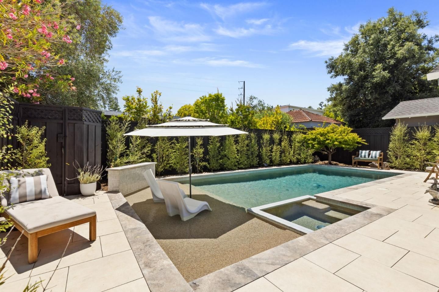 California Dreaming In Menlo Park!