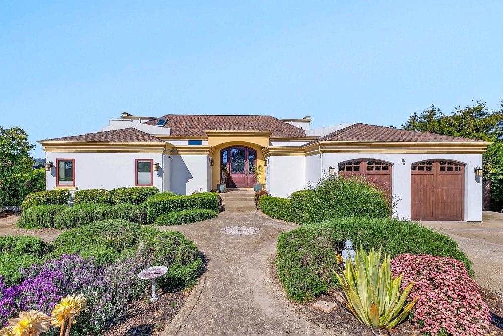 Elegant Retreat In Pasatiempo Estates