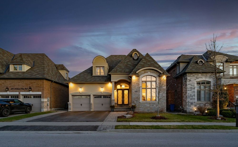 Spectacular Residence