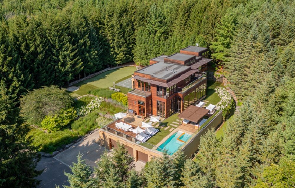 A One-Of-A-Kind Country Estate Architectural Artistry And Resort-Inspired Living On 8.25 Private Acres.