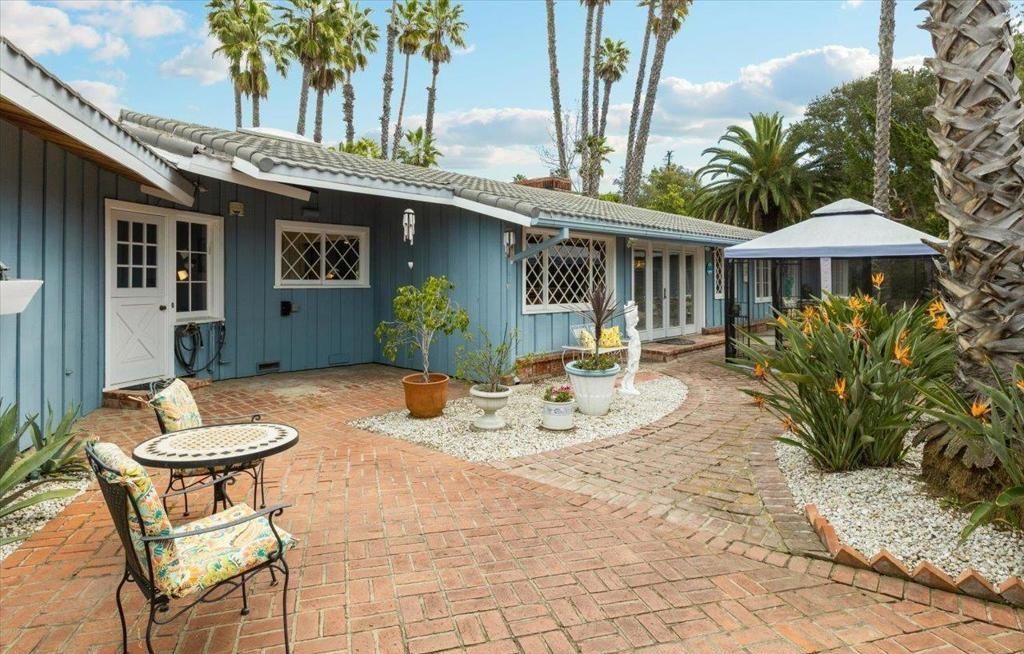 843 Alta Vista Drive