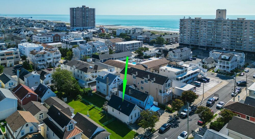 1.5 Blocks To Margate Beach