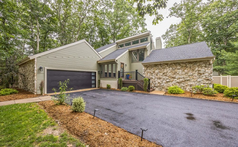 Looking For An Extraordinary Home... You’ll Find It Here In Marlton.