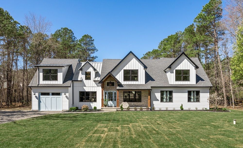 Luxury Lake Community Living
