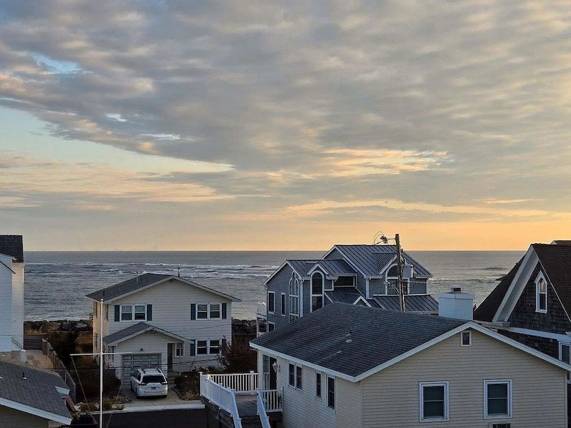 Peaceful Residential Beach-Block