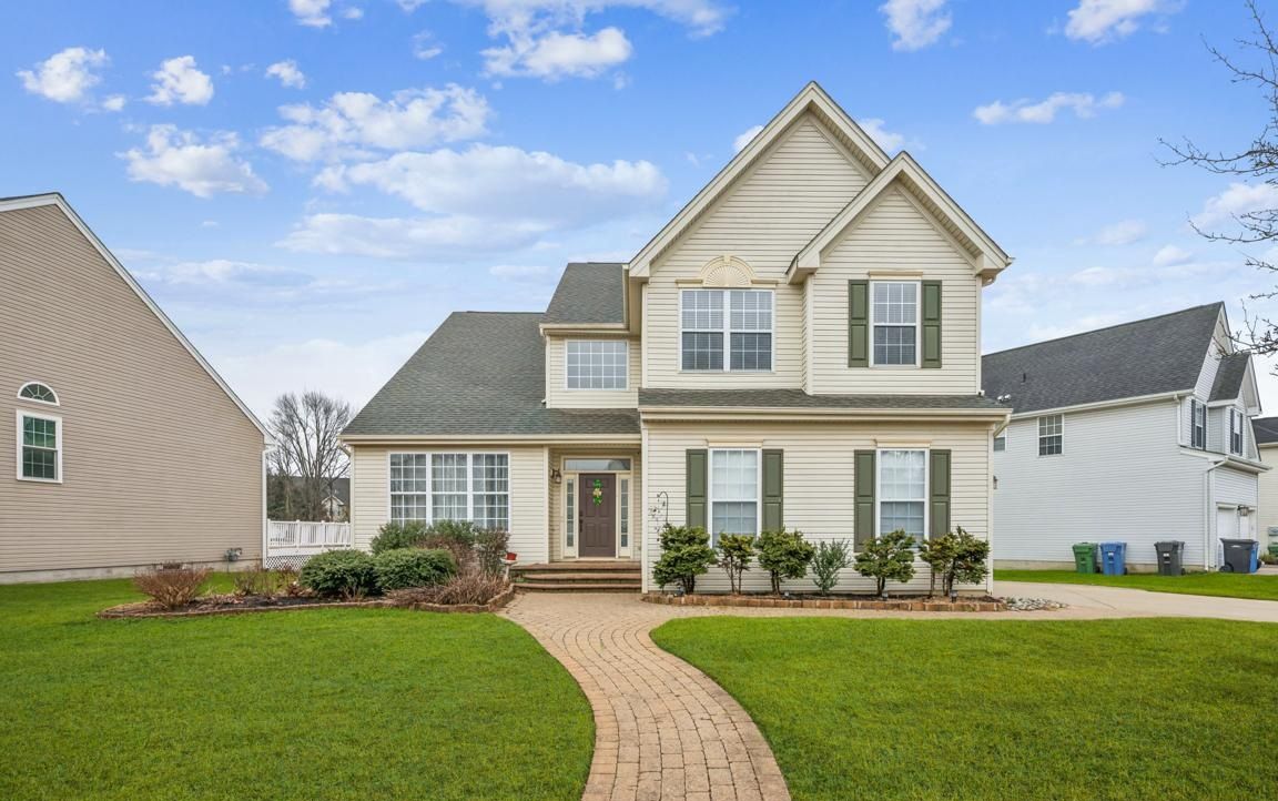 Timeless Colonial Elegance