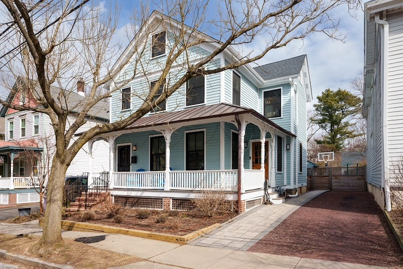 Circa 1915 Colonial Home