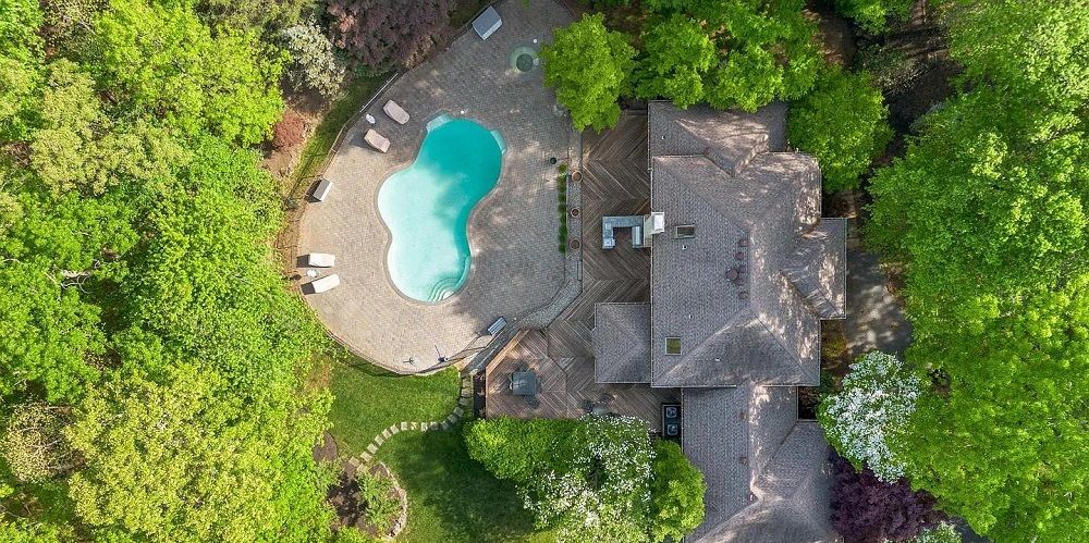 12 Country Club Lane