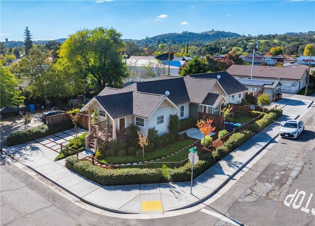 Paso Robles - Exceptional 4-Unit Wine Country Investment