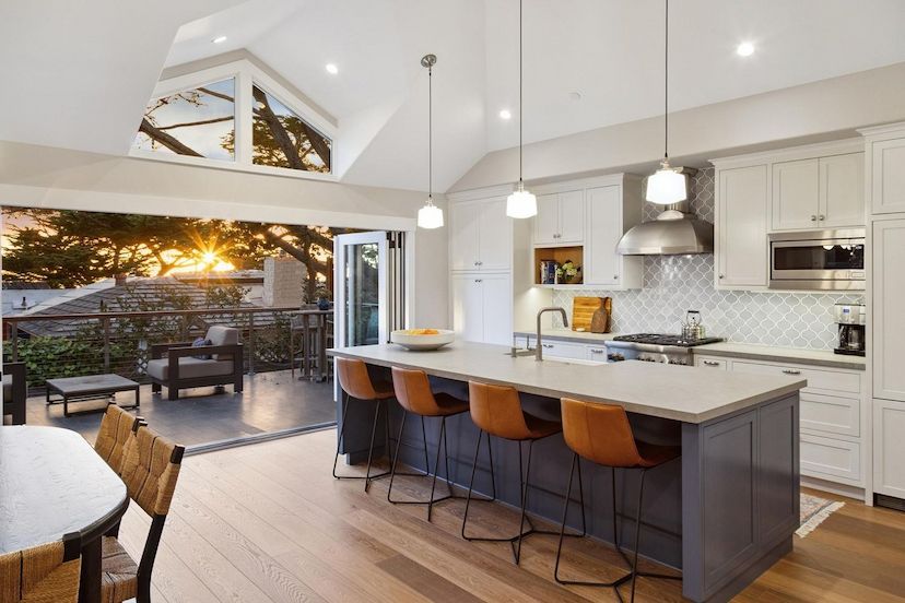 Modern Coastal Retreat