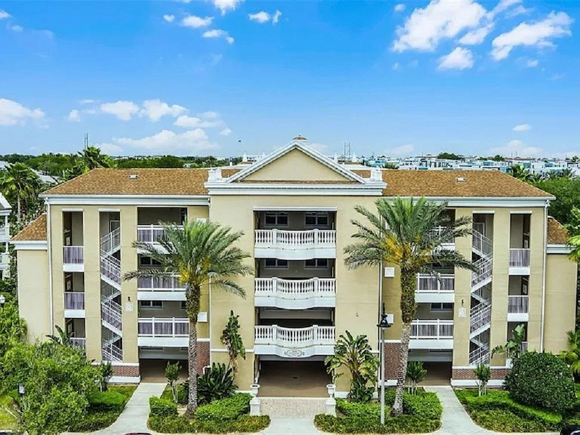 Spectacular Condo In Reunion Resort