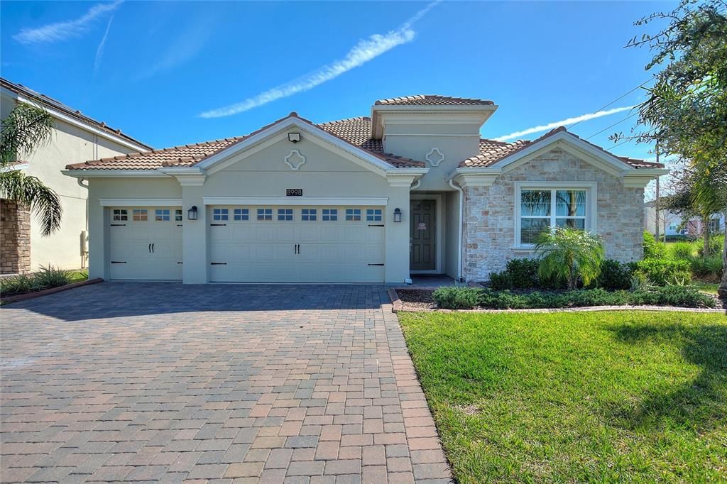 8998 Croquet Court