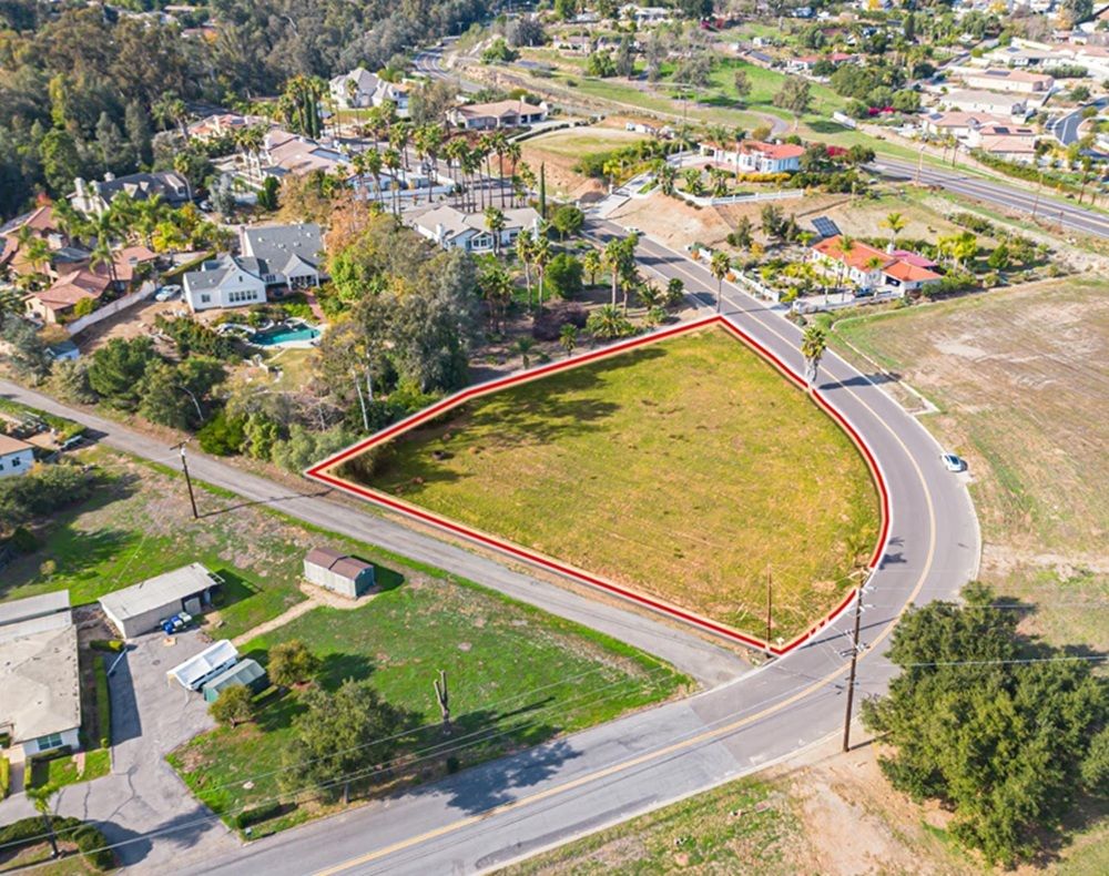 Rare .96-Acre Corner Estate Lot In East Valley Escondido