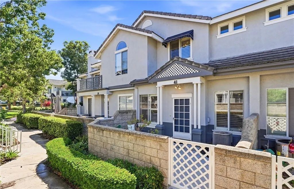 41 Carlsbad Lane