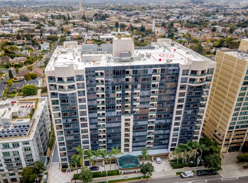Park Wilshire Full-Service Luxury Living
