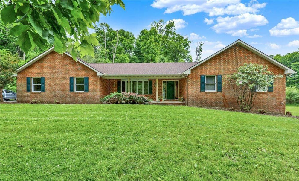 283 Witmer Road