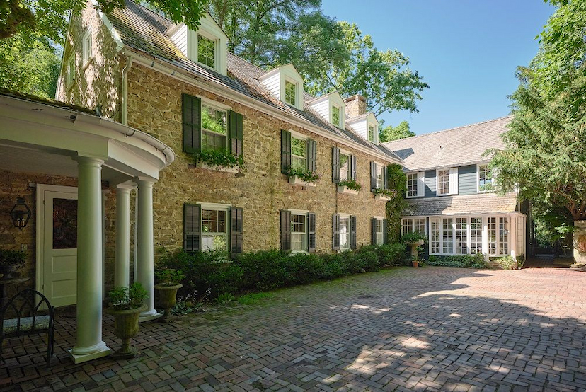 Sophisticated Cotswald County Estate
