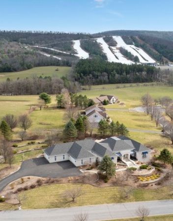 Luxury Mountain Retreat