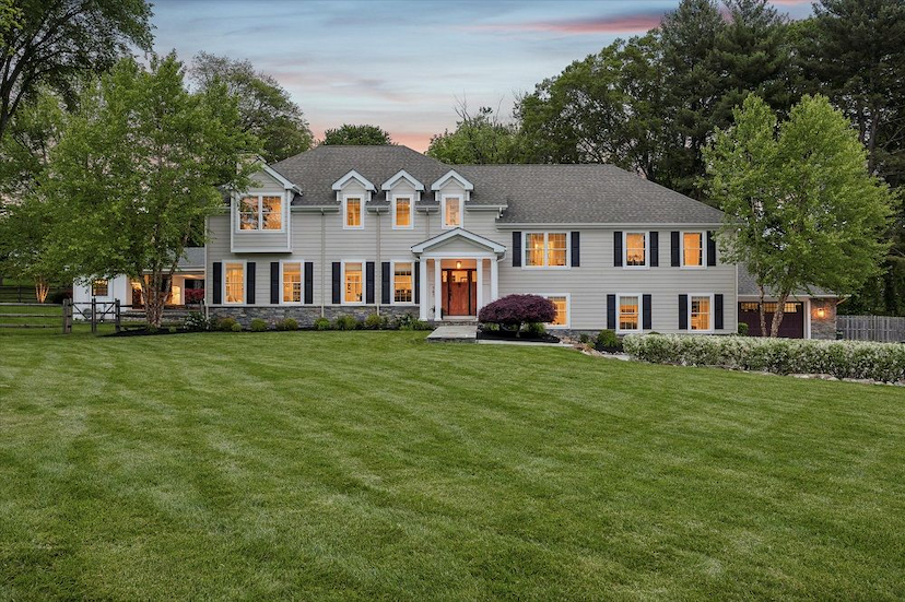 Truly Exceptional Retreat In The Heart Of Bryn Mawr. A Place Like No Other.