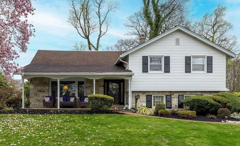 Spacious And Pristine Laverock Home
