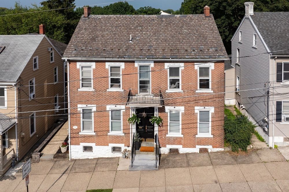 917 Main St