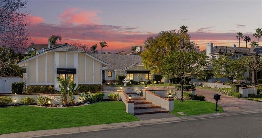 21 Santa Catalina Dr