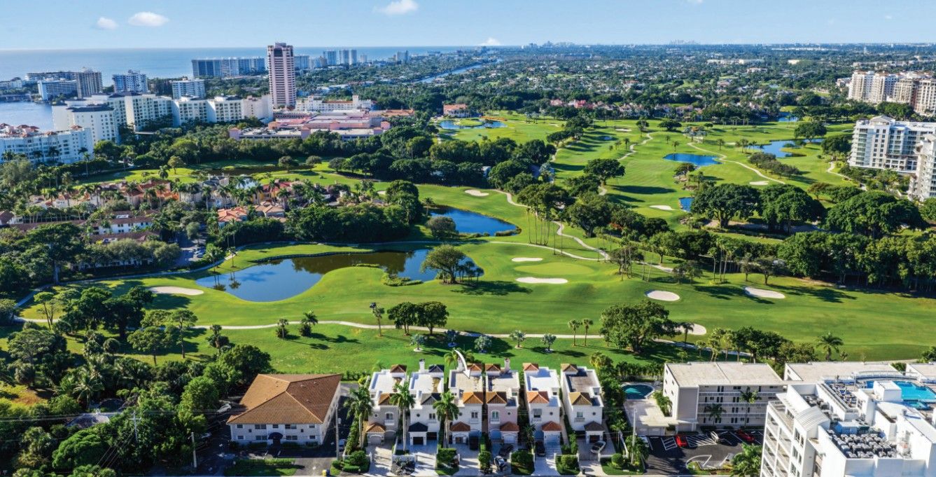Rare Golf Course Estate With Private Views