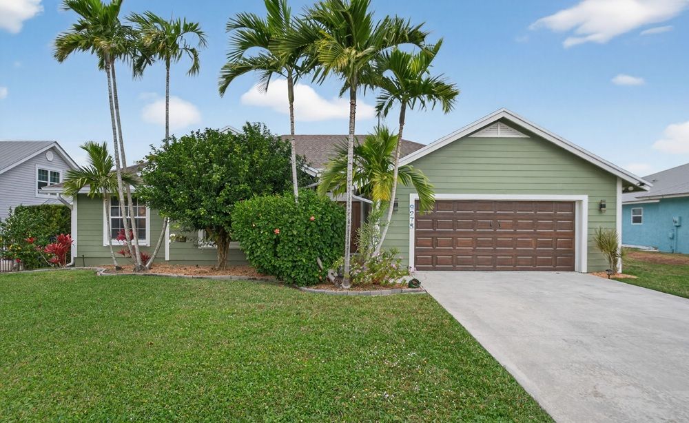 Coastal Living Updated Home Near Beach And Parks
