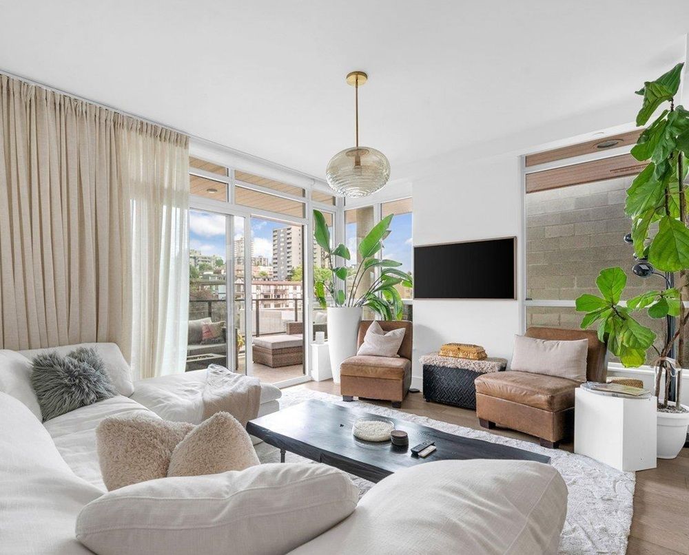 Exceptional Penthouse Living