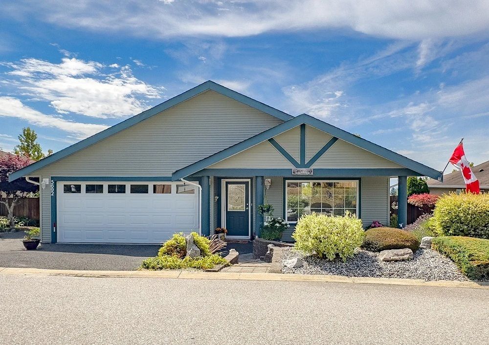 5692 Emily Way