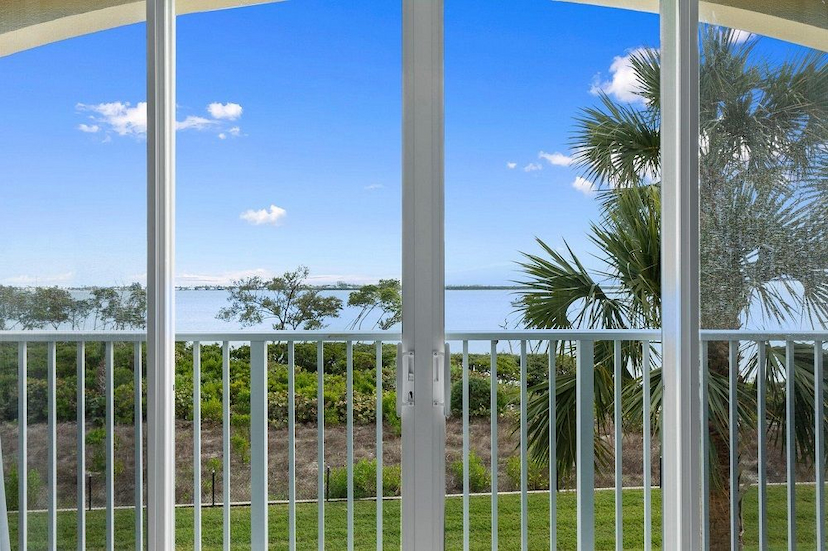 29 Harbour Isle Drive