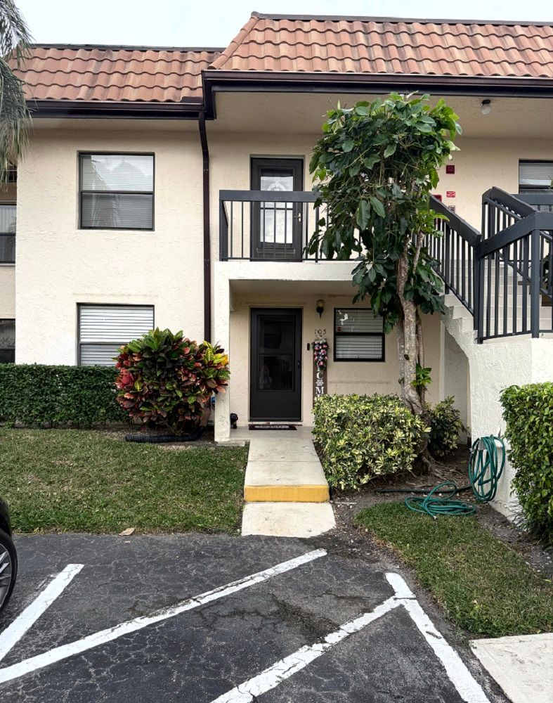 7190 Golf Colony Court #105