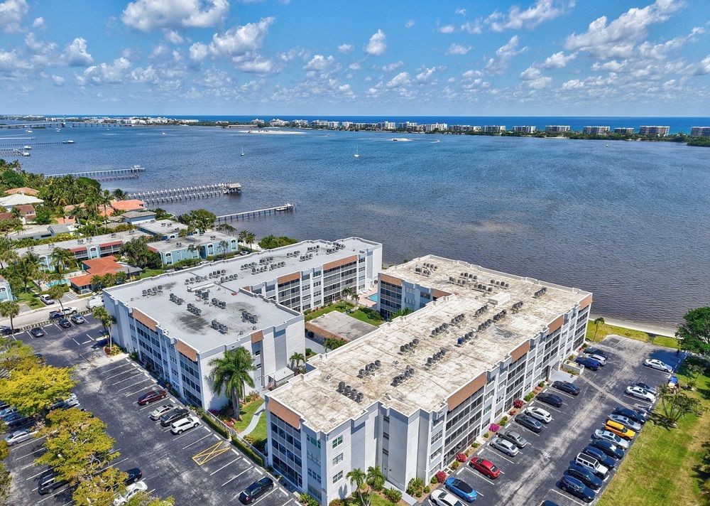 Intracoastal Breezes