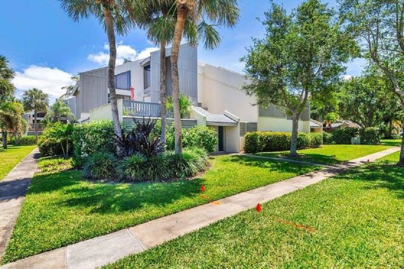 1605 S Us Highway 1 #13d