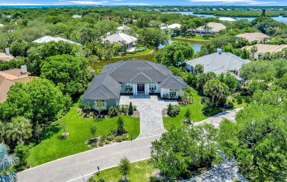 201 Shores Drive