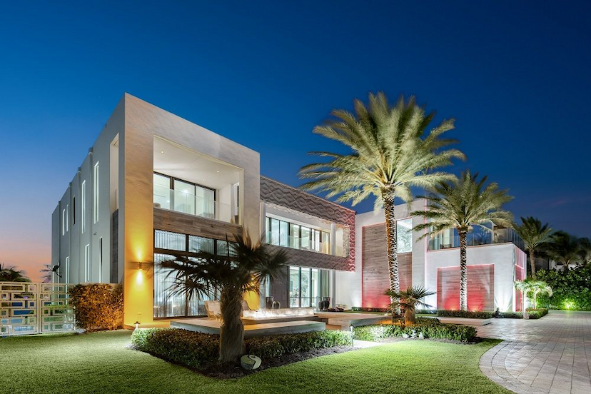 Envision An Estate That Captures The Grandeur And Sophistication Of The World’s Finest Luxury Hotel